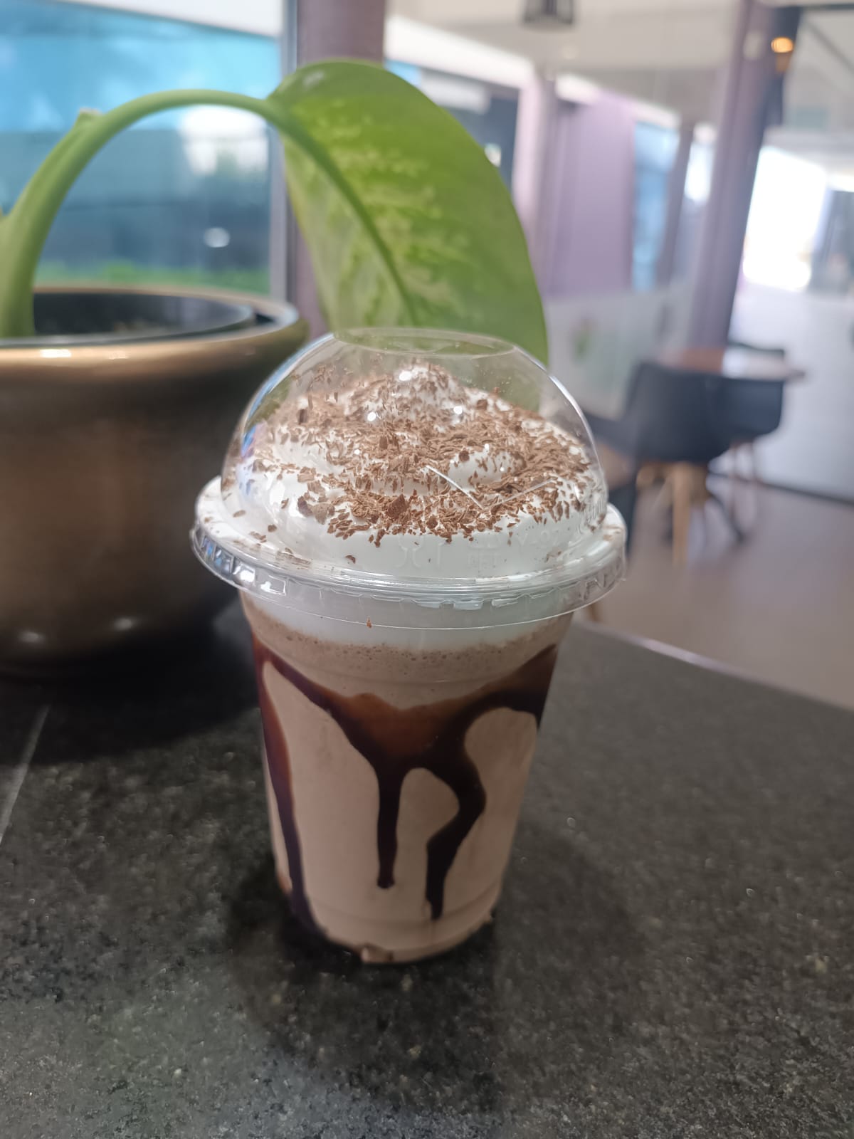 Bebida gelada de chocolate
